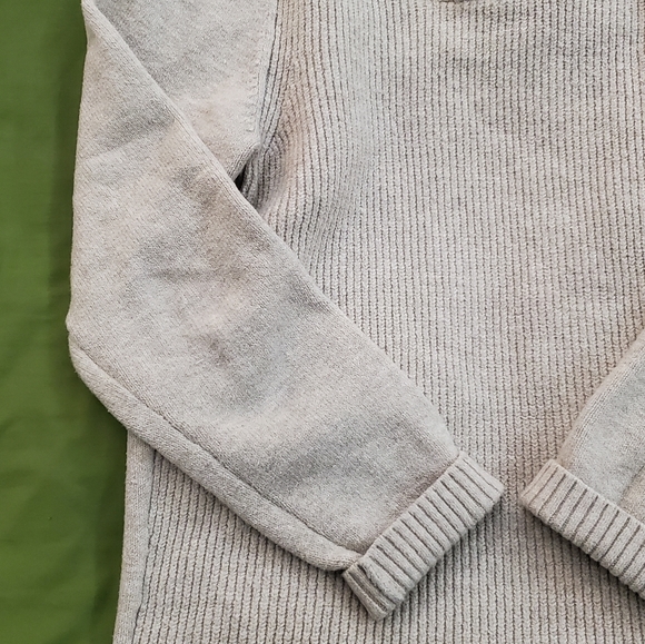 Men's Old Navy Pullover Sweater - Picture 6 of 9